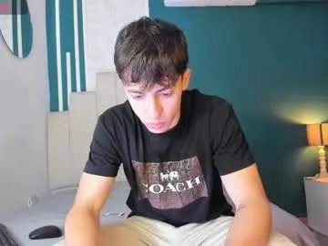 Freechat alessandro_dybala on Chaturbate