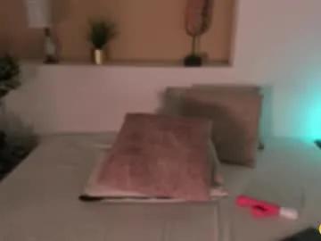 Freechat alison222_ on Chaturbate