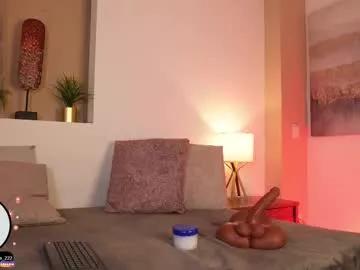 Freechat alison222_ on Chaturbate