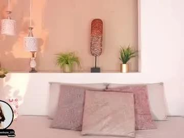 Freechat alison222_ on Chaturbate