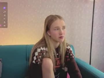 Freechat anellyball_ on Chaturbate