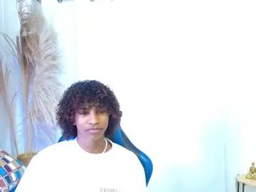 Freechat angell18_ on Chaturbate