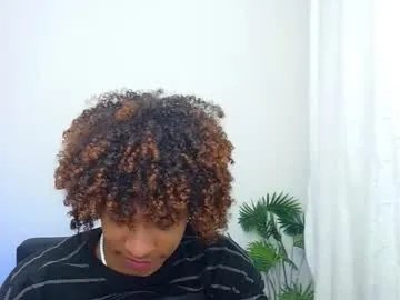 Freechat angell18_ on Chaturbate