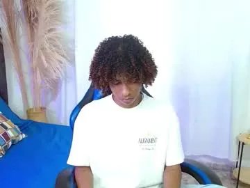 Freechat angell18_ on Chaturbate