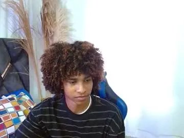 Freechat angell18_ on Chaturbate