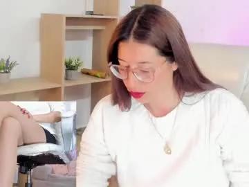 Freechat antoneella__ on Chaturbate