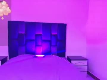 ari_sunshine on Chaturbate