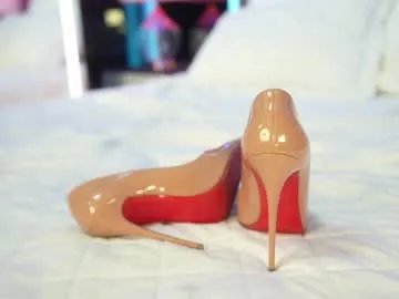 Freechat arte_adelle on Chaturbate