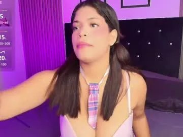 Freechat ashlycarteer on Chaturbate