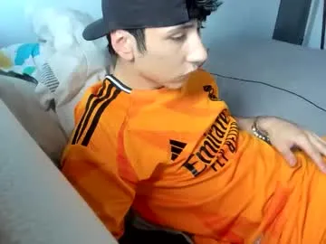 austin1119a — pm 5 . show dick 25 . show ass 40. cock hard45 .goal show cum [2000 tokens remaining]