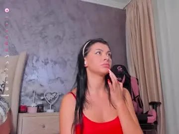 Freechat brunette_95 on Chaturbate