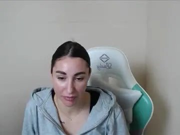 Freechat cammila_horn on Chaturbate