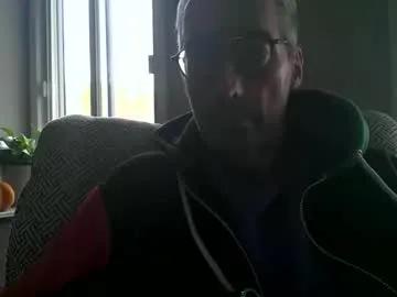 Freechat caressluving on Chaturbate