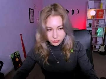 charlie_bonsie — GOAL: show panties [400 tokens remaining] Welcome to my room! #feet #blonde #redhead #lovense #new