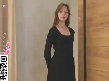 cherrymira — GOAL: Show my cute tummy [355 tokens remaining] 