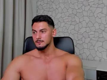 Chaturbate clintmasterss is Freechat clintmasterss — Let's heat up the room! #bigcock #cum #master #muscle #young
