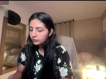 Freechat cloe_small08 on Chaturbate