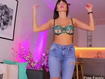 Freechat crazybabyyy on Chaturbate