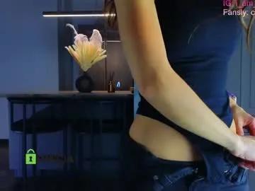 Freechat crazzy_cherry on Chaturbate