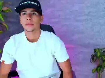 Freechat crh58_ on Chaturbate