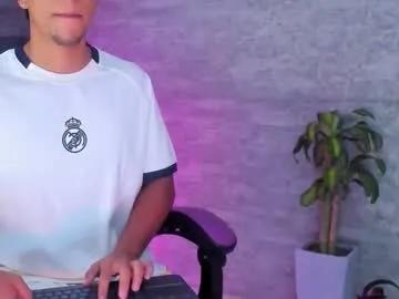 Freechat crh58_ on Chaturbate