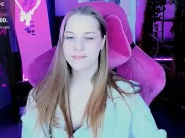 Freechat cutemousee on Chaturbate