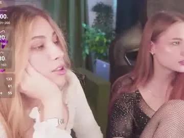 Freechat cutemousee on Chaturbate