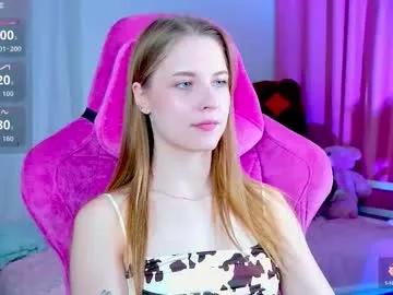 Freechat cutemousee on Chaturbate