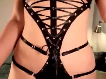 Freechat cutieeeeva on Chaturbate