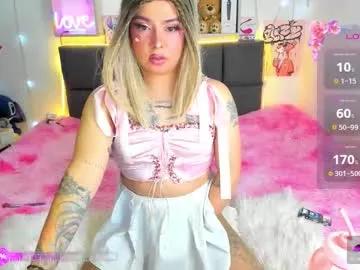 dannia_13 on Chaturbate