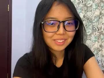 dennyglausier — UwU tease with my haid lol UwU | Hello! Im new here and i glad you are chosen me! #new and #asian #shy #18 #young [20 tokens remaining]