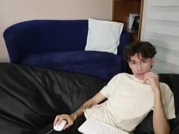 derekswan — No pants [50 tokens left] #new  #feet #bigdick #twink #18