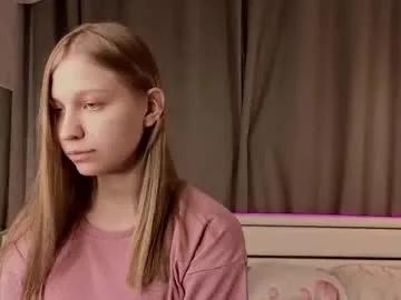 Freechat dollyburruss on Chaturbate