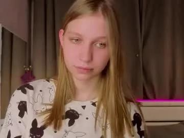 Freechat dollyburruss on Chaturbate