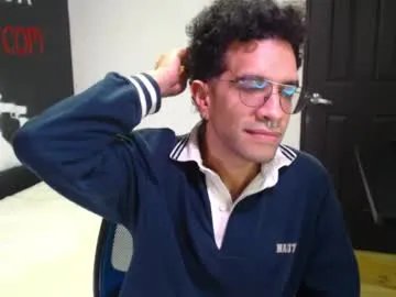 Freechat dostoyrodia_34 on Chaturbate