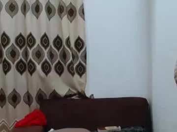 Freechat ebonypetiti on Chaturbate