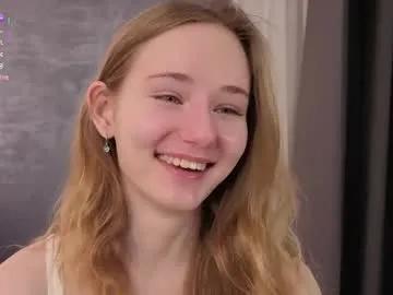 elvyrose — Goal: topless Hey hey!! I'm Elvina!! I love fun! #18 #new #young #tease #teen [589 tokens remaining]