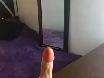 Freechat eyes_moonn on Chaturbate