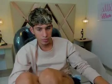 Freechat ferphoenix_ on Chaturbate