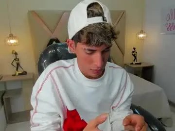 Freechat ferphoenix_ on Chaturbate