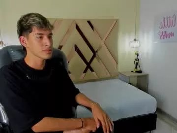 Freechat ferphoenix_ on Chaturbate