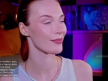 Freechat giantess_eva on Chaturbate