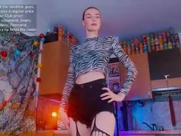 Freechat giantess_eva on Chaturbate