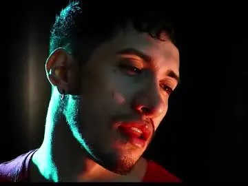 Freechat hotlatinking on Chaturbate