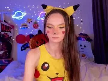 Freechat hottiesteverly on Chaturbate