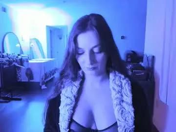 Freechat italiana25 on Chaturbate