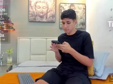 Freechat kieran_derek on Chaturbate