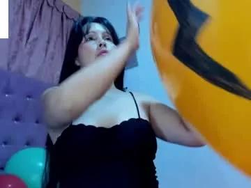 Chaturbate konie_hot is Freechat konie_hot — #smoke #hairypussy #hairy #bush #balloons