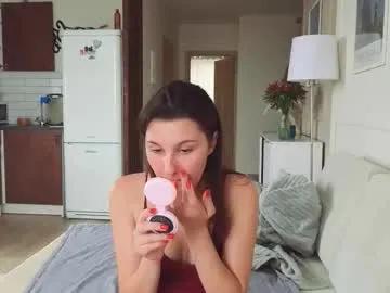Freechat kristinedean on Chaturbate