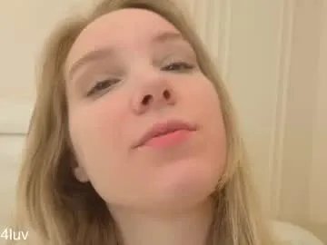 Freechat l1n4luv on Chaturbate